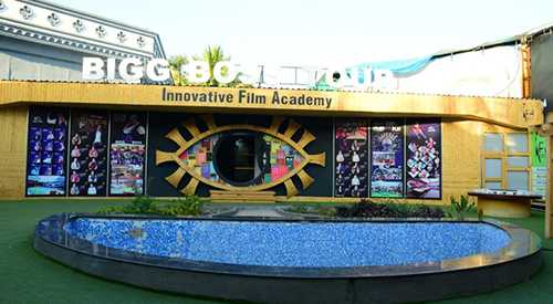 cabs to innovative film city bangalore